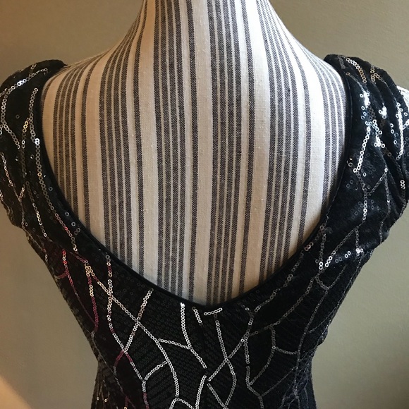 Sequin mini dress - Picture 5 of 6